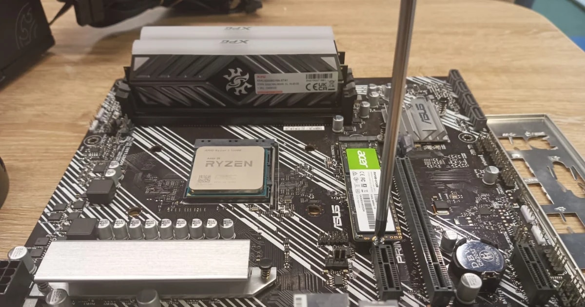 Como una obra de arte: este es el proceso para armar un computador en casa